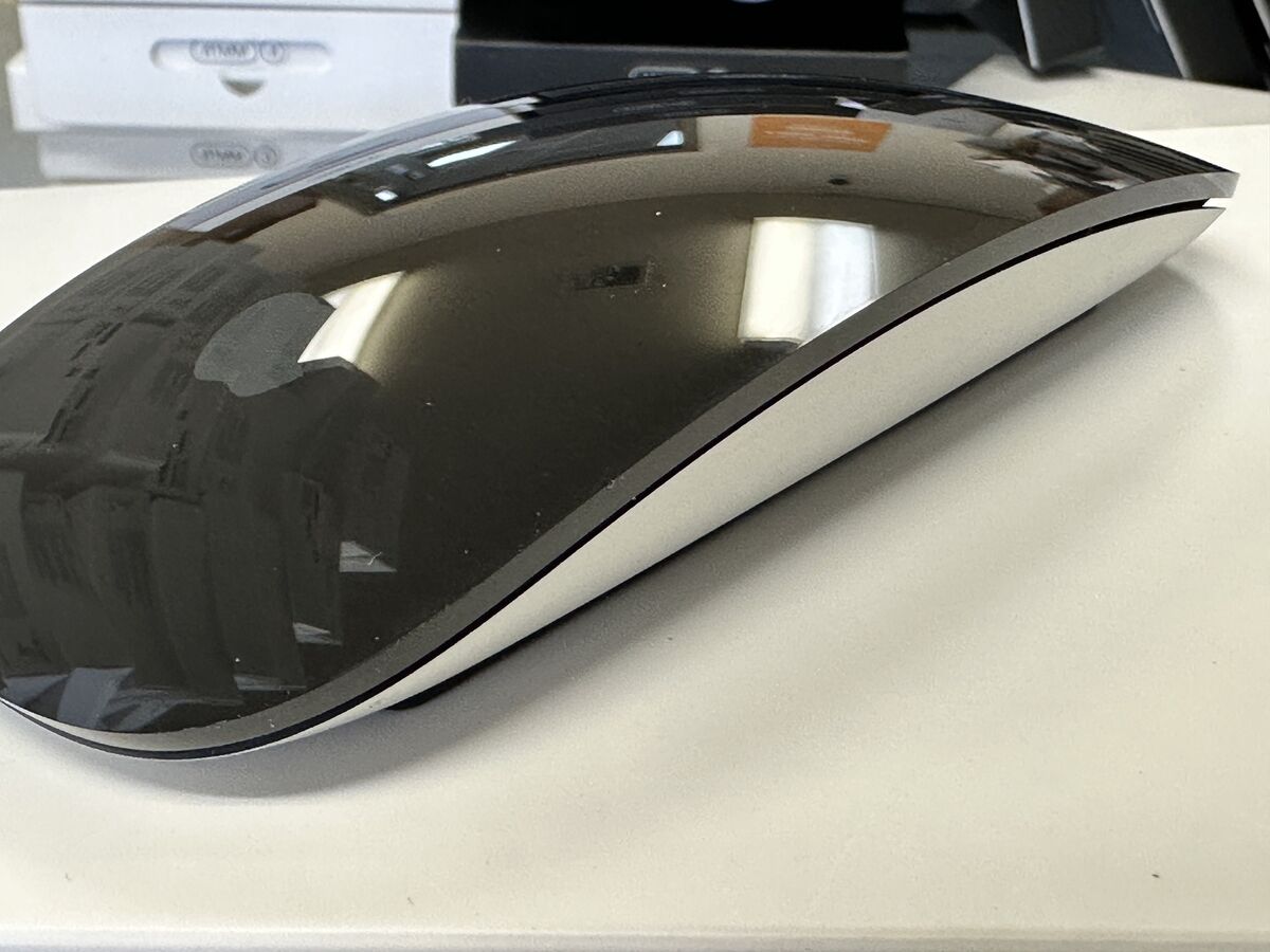 Apple Magic Mouse 2021 Black MMMQ3AM/A A1657 Brand-New. No Box