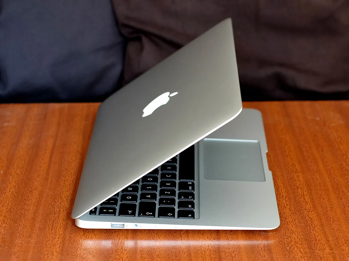 MacBook Air 11in (2015) review | Stuff