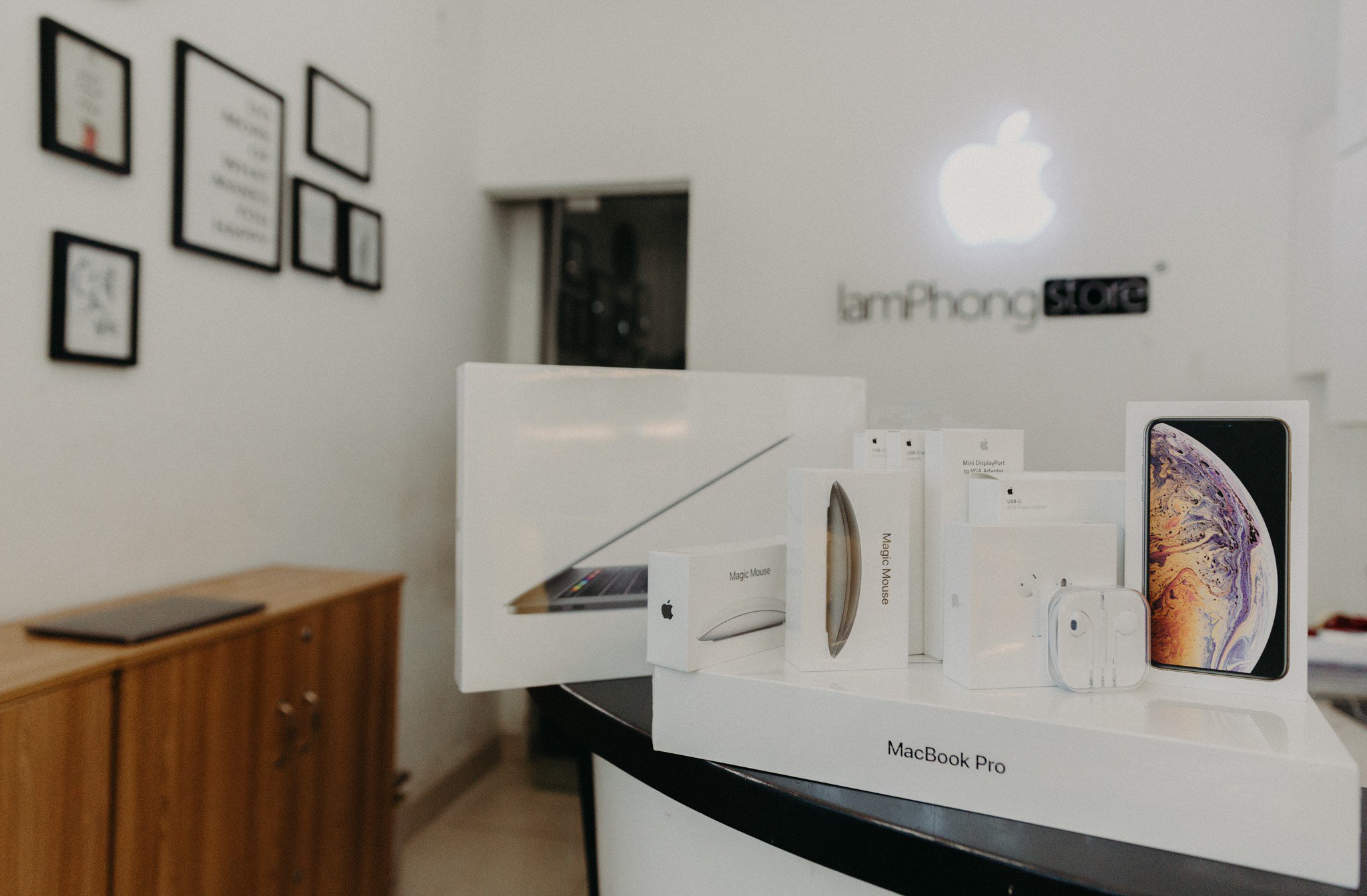 lamphongstore3 Lâm Phong Store tặng 299 voucher trị giá 1.000.000 VNĐ cho tân sinh viên 2019