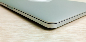 Ngoai hinh macbook cu