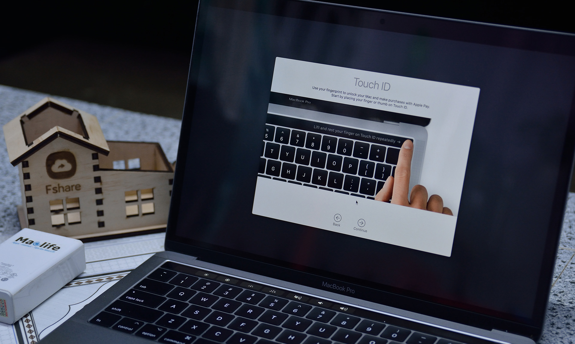 Hướng dẫn chi tiết các bước cài mới macOS Catalina 10.15, Mojave 10.14
